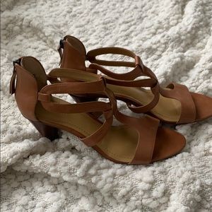 🌿⚪️⚫️Nine West